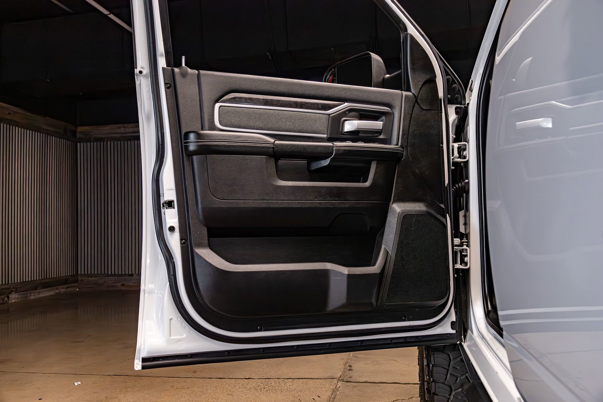 Used 2021 RAM 2500 Big Horn w/ Night Edition image 30