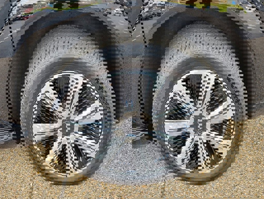 New 2025 Cadillac Escalade IQ Luxury 2 image 11