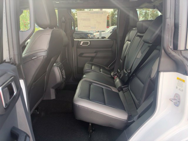 New 2026 Ford Bronco Outer Banks AWD/4WD image 6
