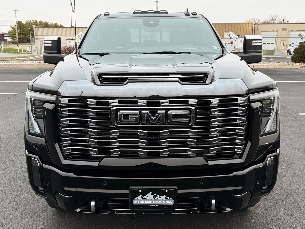 Used 2024 GMC Sierra 3500 Denali Ultimate image 16