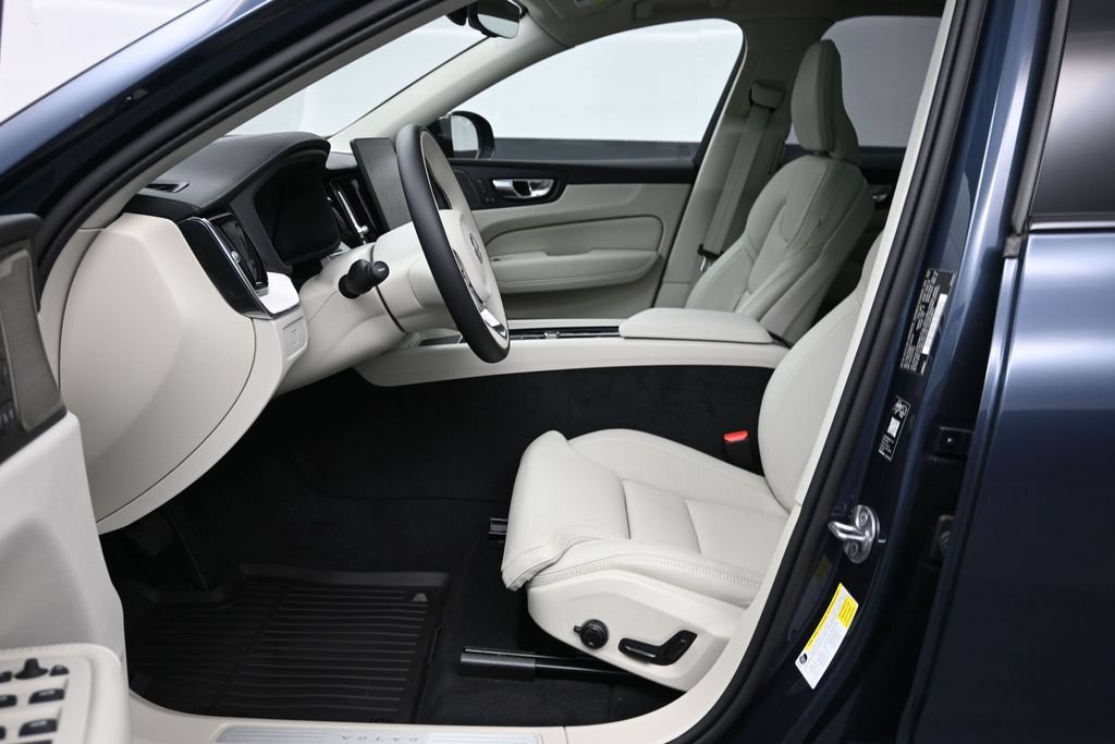 New 2026 Volvo XC60 B5 Ultra w/ Climate Package AWD/4WD image 10