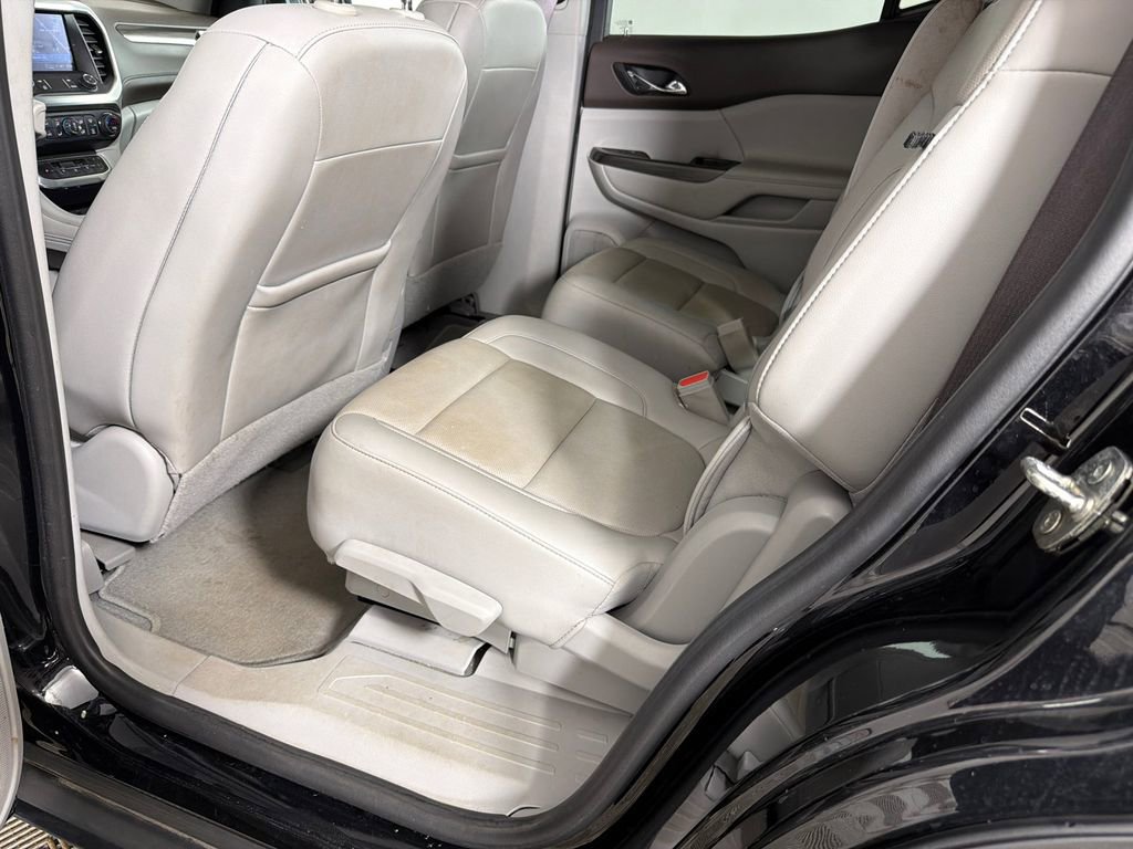 Used 2022 GMC Acadia SLT w/ Technology Package image 23