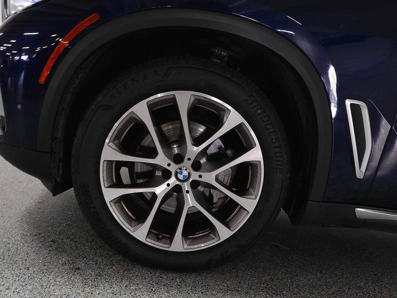 Used 2020 BMW X5 xDrive40i w/ Executive Package AWD/4WD image 5