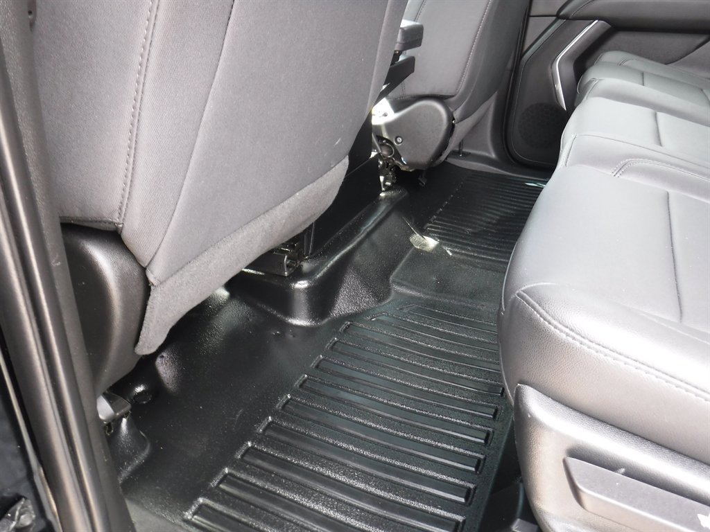 Used 2023 Chevrolet Tahoe LS AWD/4WD image 11