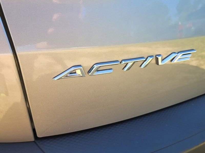 Used 2024 Ford Escape Active image 11