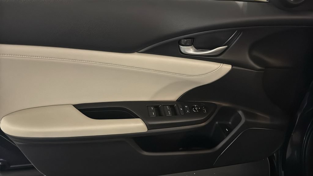 Used 2019 Honda Insight Touring image 19