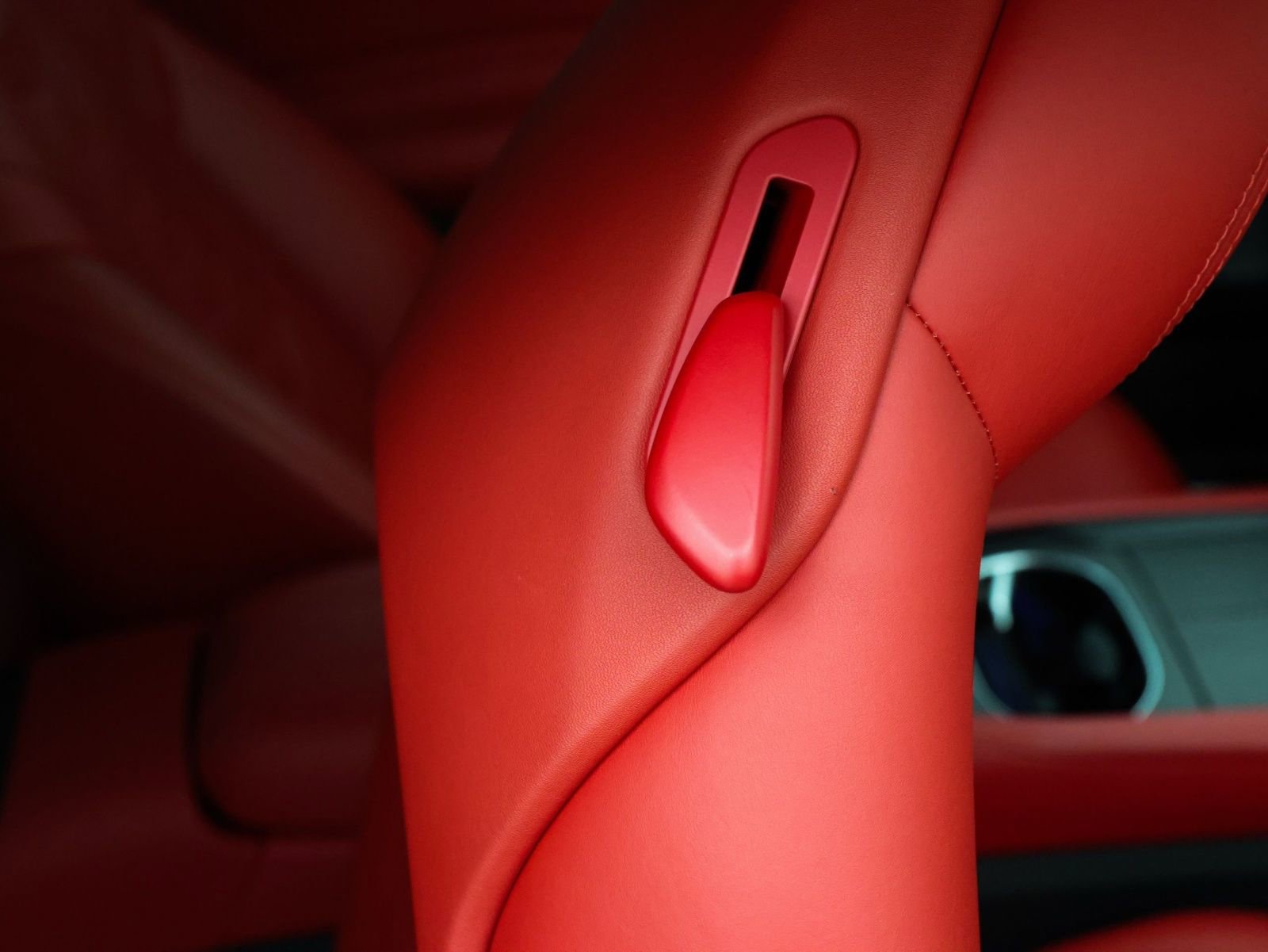 Used 2024 Maserati GranTurismo Trofeo AWD/4WD image 24