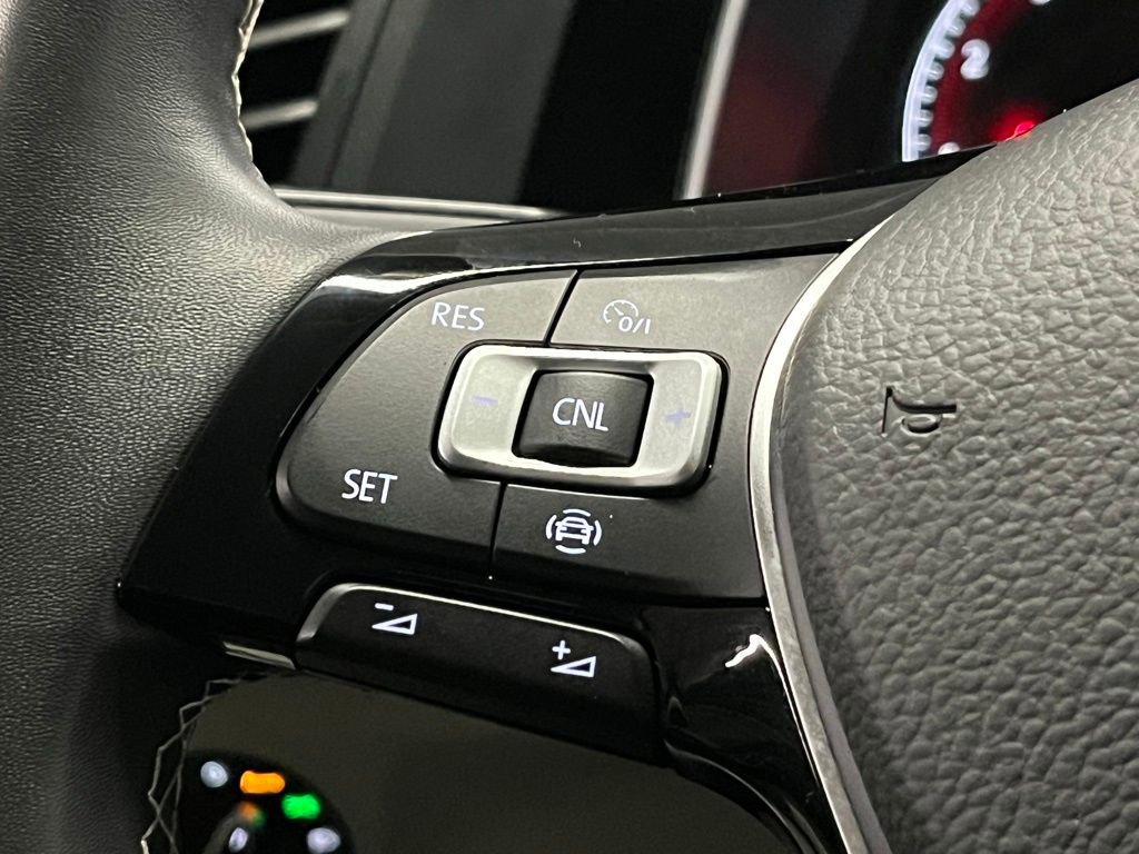 Used 2021 Volkswagen Jetta SE w/ SE Cold Weather Package image 23