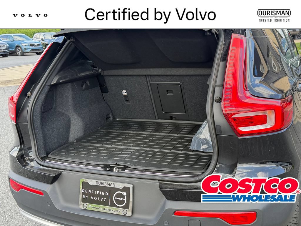 Used 2023 Volvo XC40 B5 Plus w/ Driver Assist Package AWD/4WD image 17