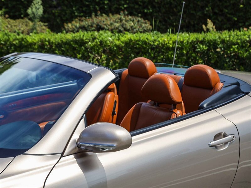 Used 2005 Lexus SC 430 Convertible w/ Preferred Accessory Pkg RWD image 40