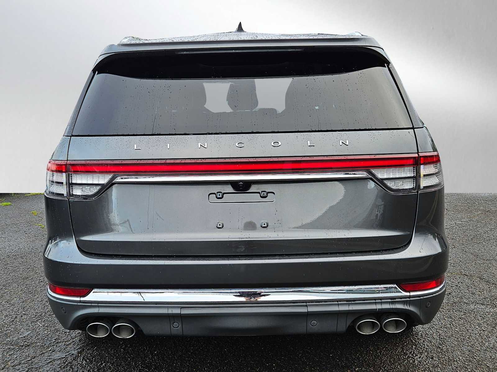Used 2020 Lincoln Aviator Reserve w/ Equipment Group 202A image 4