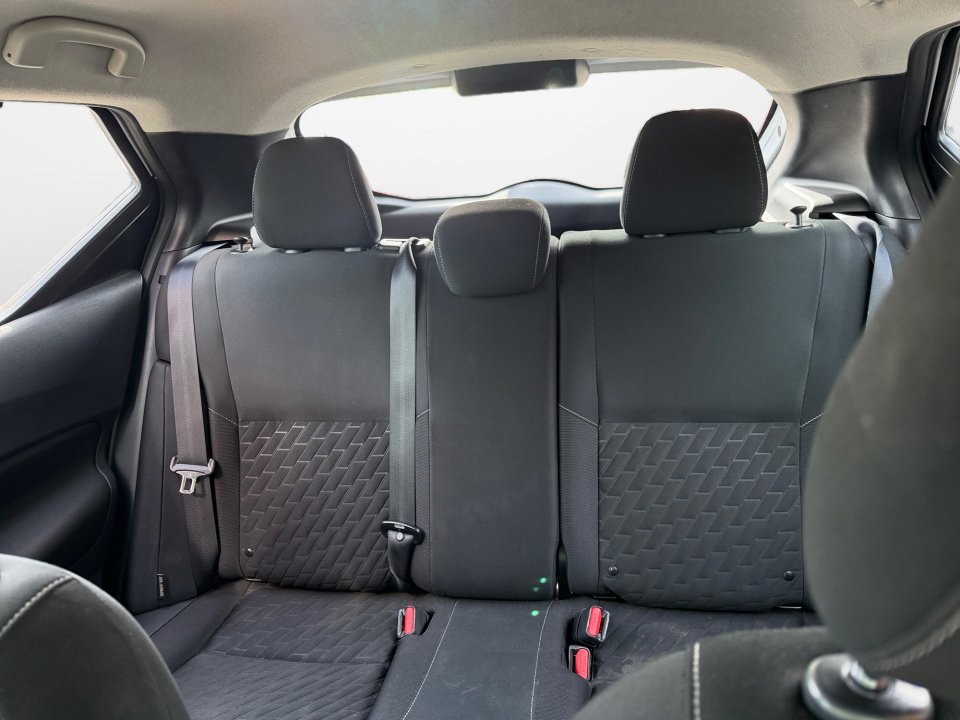 Used 2021 Nissan Kicks S image 12