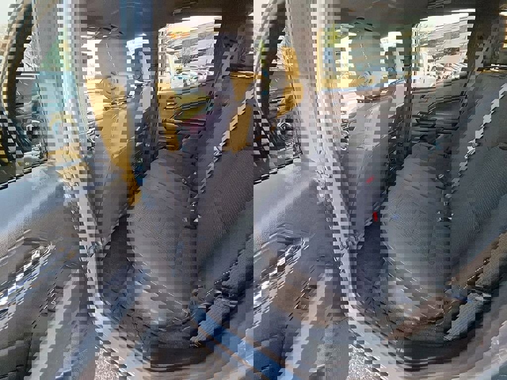 Used 2023 Chevrolet Colorado LT w/ LT Convenience Package image 15