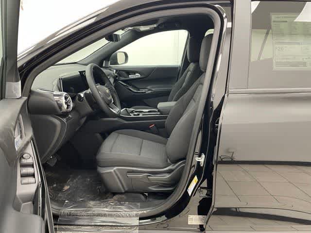 New 2026 Chevrolet Equinox LT w/ Safety and Technology Package AWD/4WD image 8