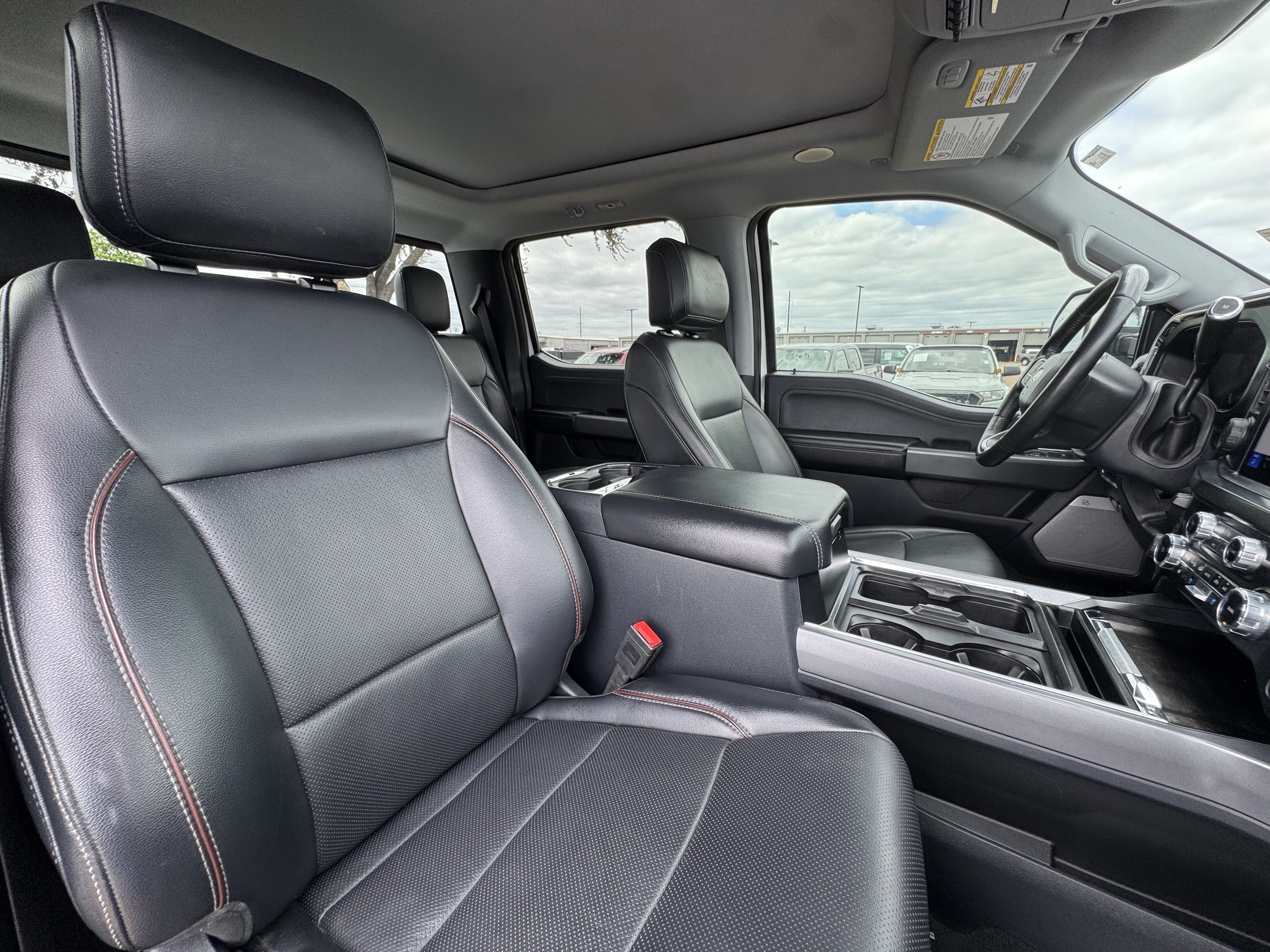 Certified 2024 Ford F250 Lariat w/ Lariat Ultimate Package AWD/4WD image 35