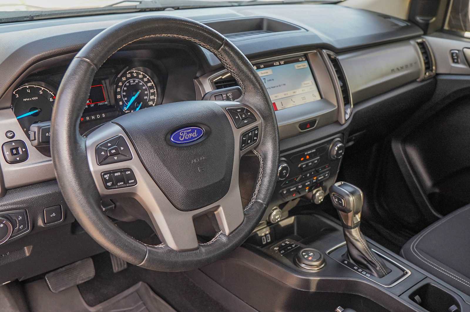 Used 2019 Ford Ranger XLT w/ Equipment Group 302A Luxury image 9