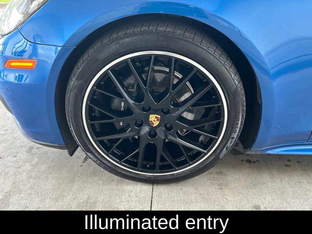 Used 2019 Porsche Panamera 4 AWD/4WD image 15
