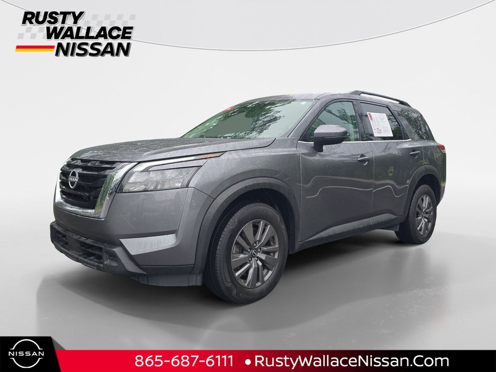 Certified 2025 Nissan Pathfinder SV AWD/4WD image 1
