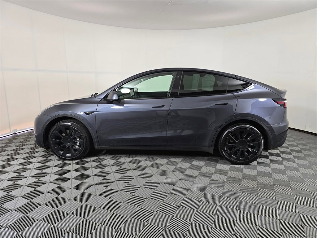Used 2021 Tesla Model Y Long Range image 4