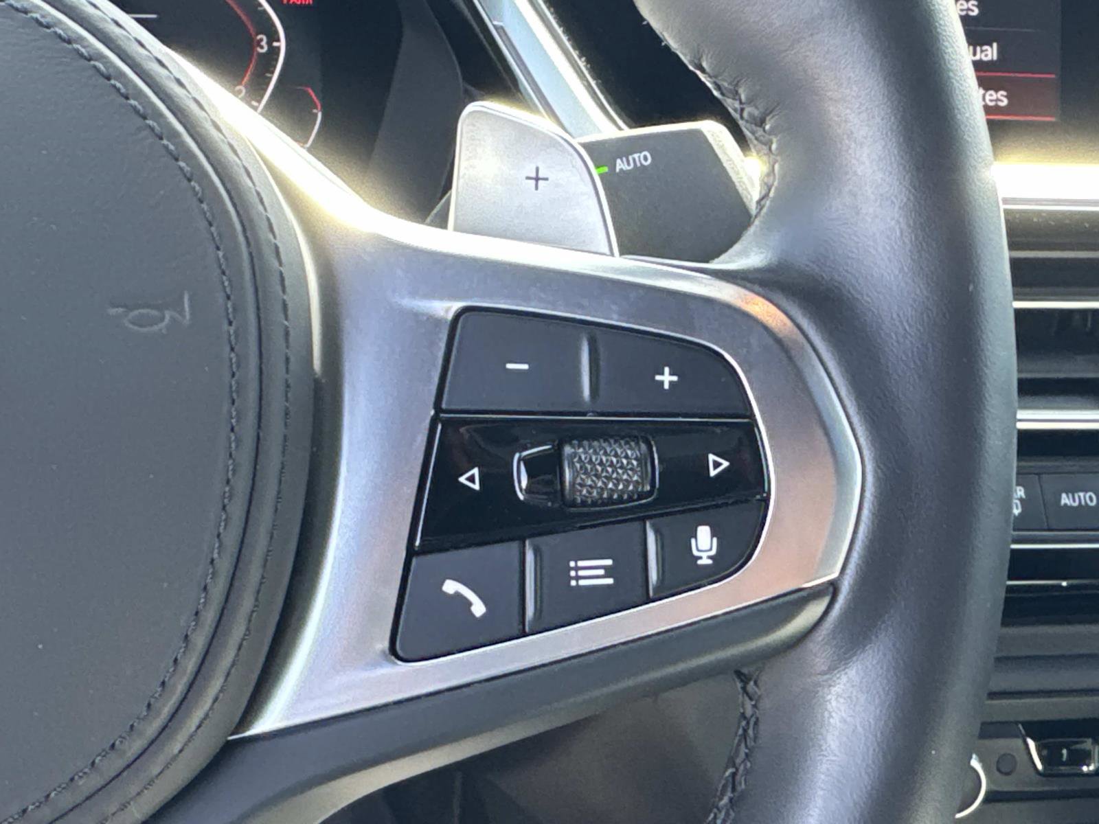 Certified 2024 BMW Z4 sDrive30i w/ Shadowloine Package image 15