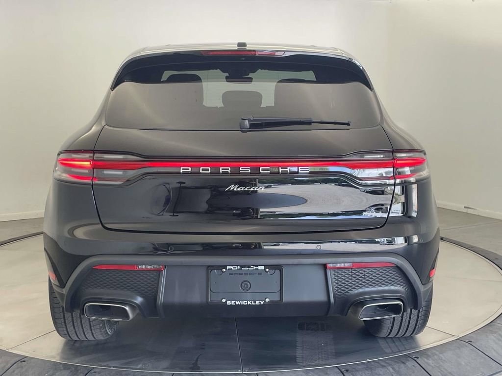 Certified 2023 Porsche Macan AWD/4WD image 6