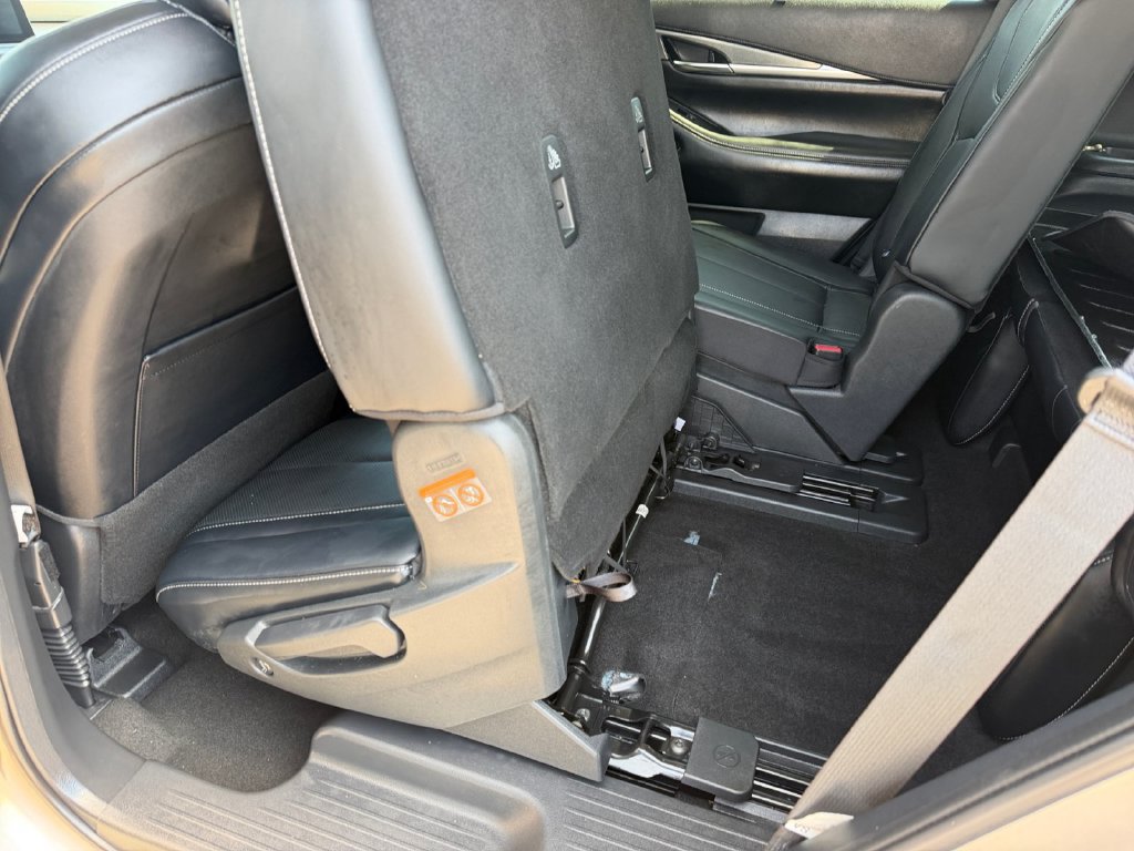 Used 2024 INFINITI QX60 Luxe w/ Cargo Package FWD image 18
