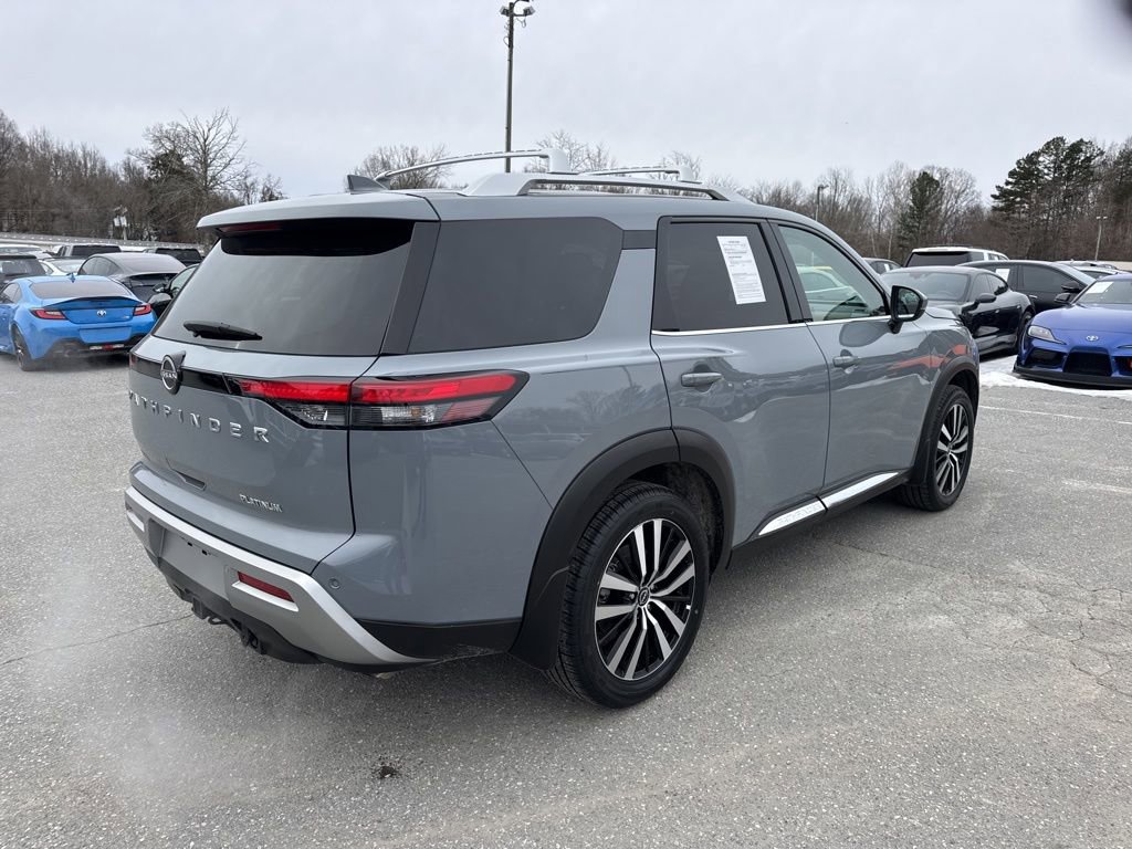Used 2024 Nissan Pathfinder Platinum image 5