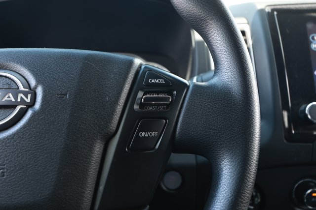 Used 2022 Nissan Frontier SV AWD/4WD image 14