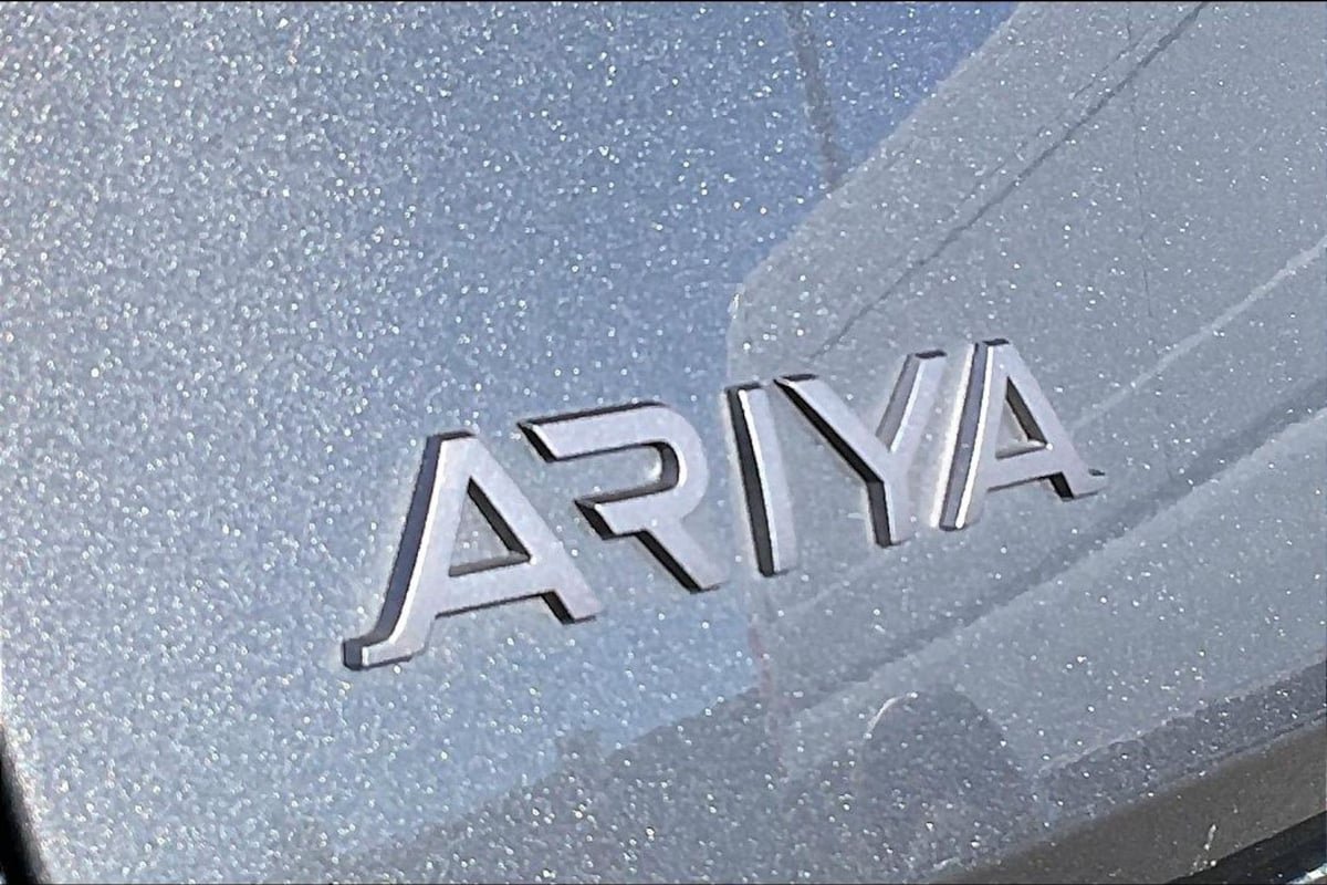 Used 2024 Nissan Ariya FWD image 8