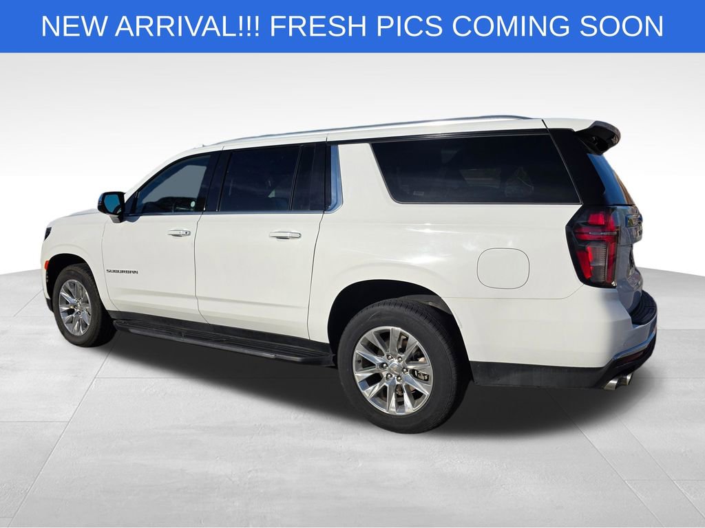 Used 2023 Chevrolet Suburban Premier image 4
