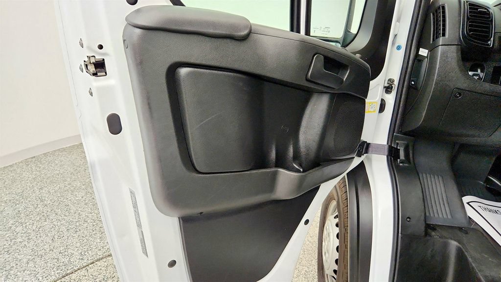 Used 2025 RAM ProMaster 2500 w/ Convenience Group FWD image 10