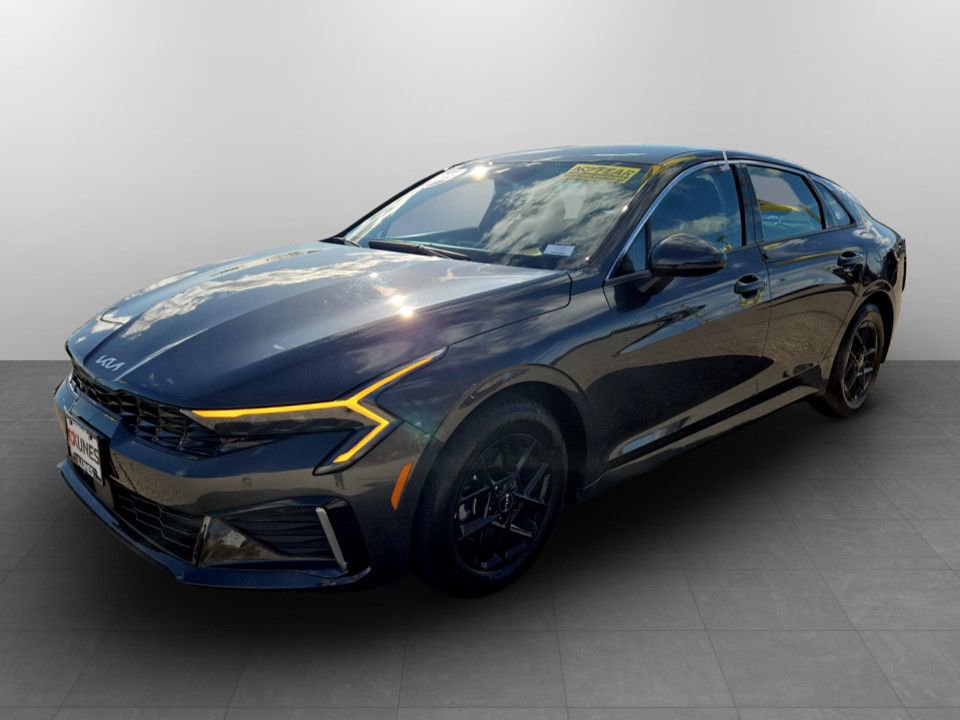 Used 2025 Kia K5 LXS image 12