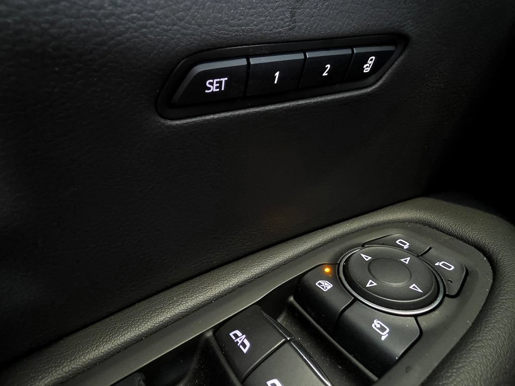 Used 2025 Cadillac XT6 Sport w/ LPO, Floor Liner Package AWD/4WD image 24