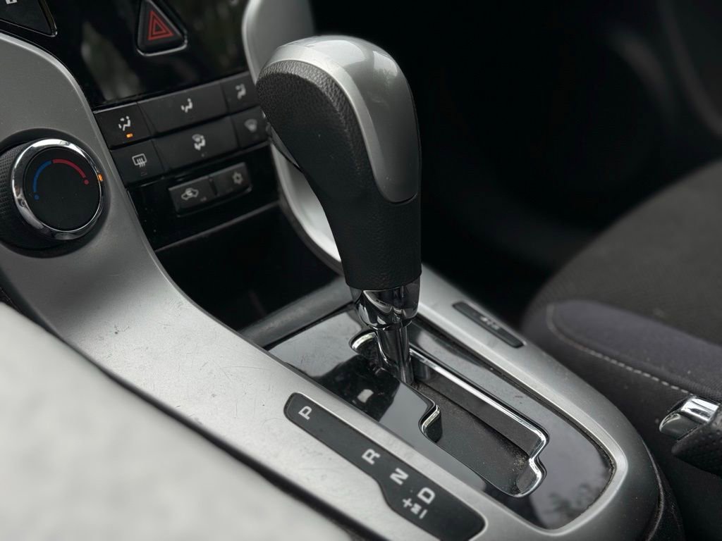 Used 2013 Chevrolet Cruze LT FWD image 26