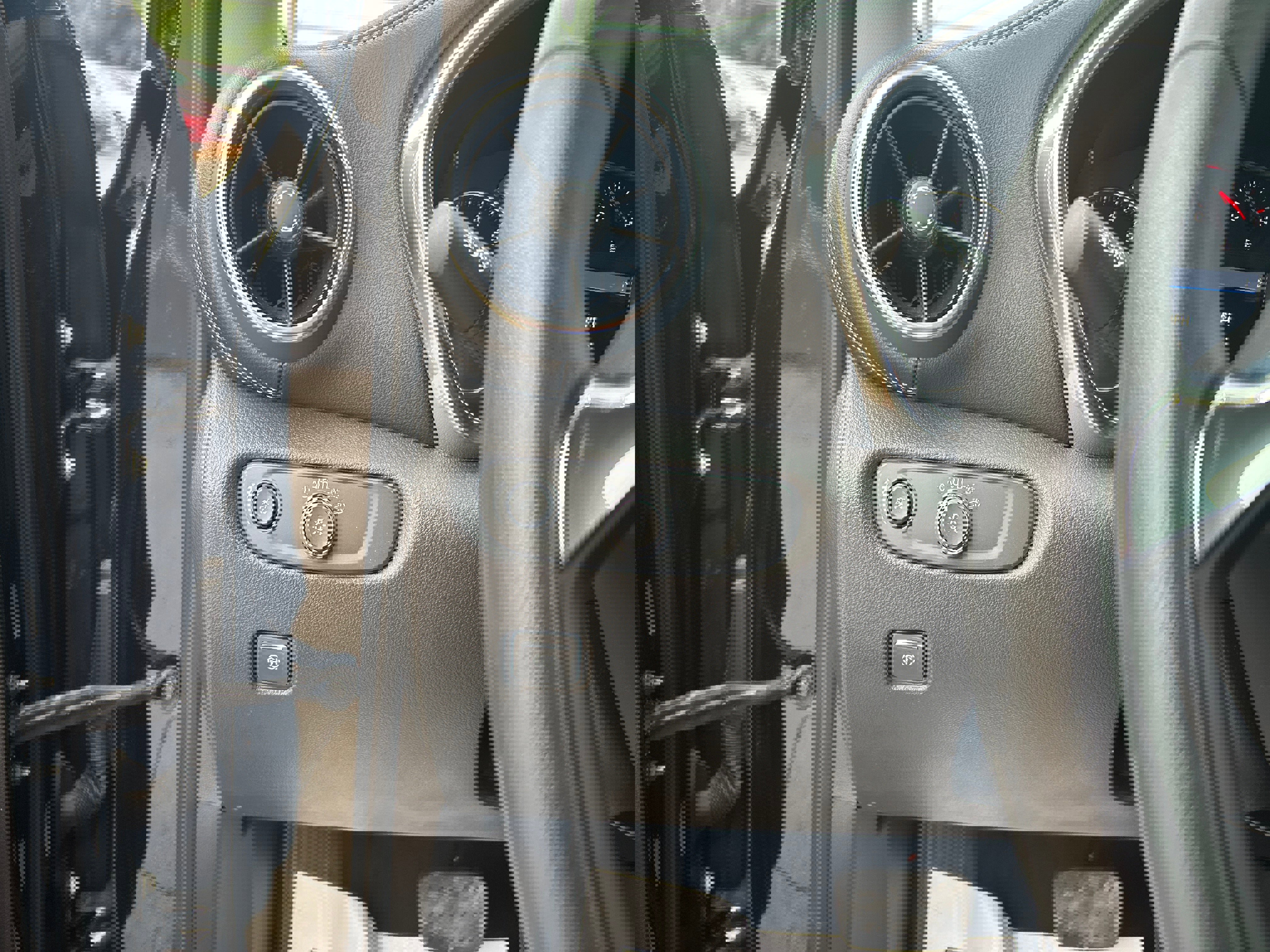 Used 2025 Chevrolet Blazer LT image 17