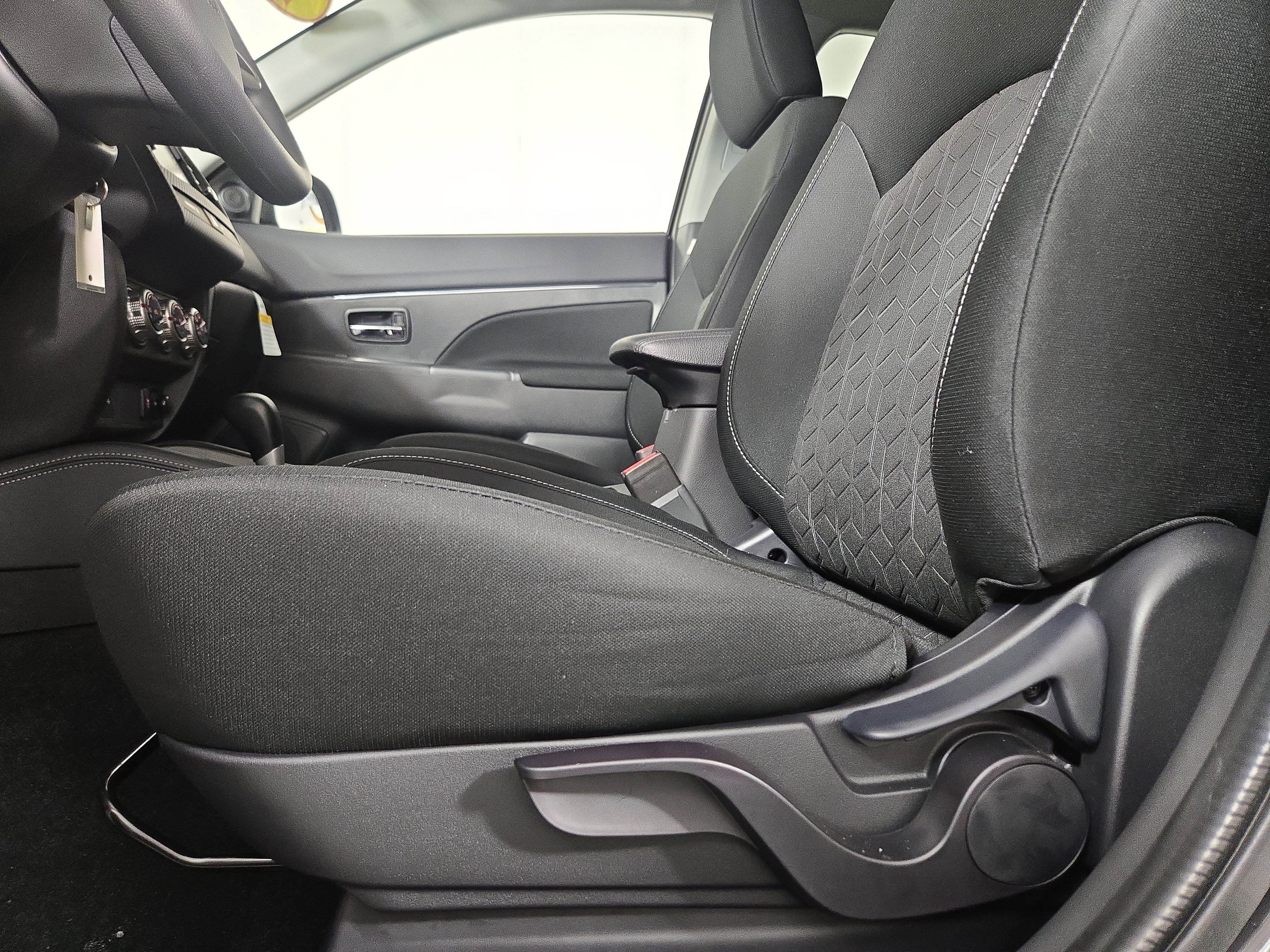 New 2025 Mitsubishi Outlander Sport ES AWD/4WD image 26