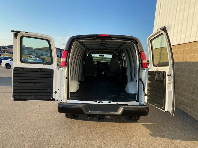 New 2025 GMC Savana 2500 Extended w/ Driver Convenience Package RWD image 11