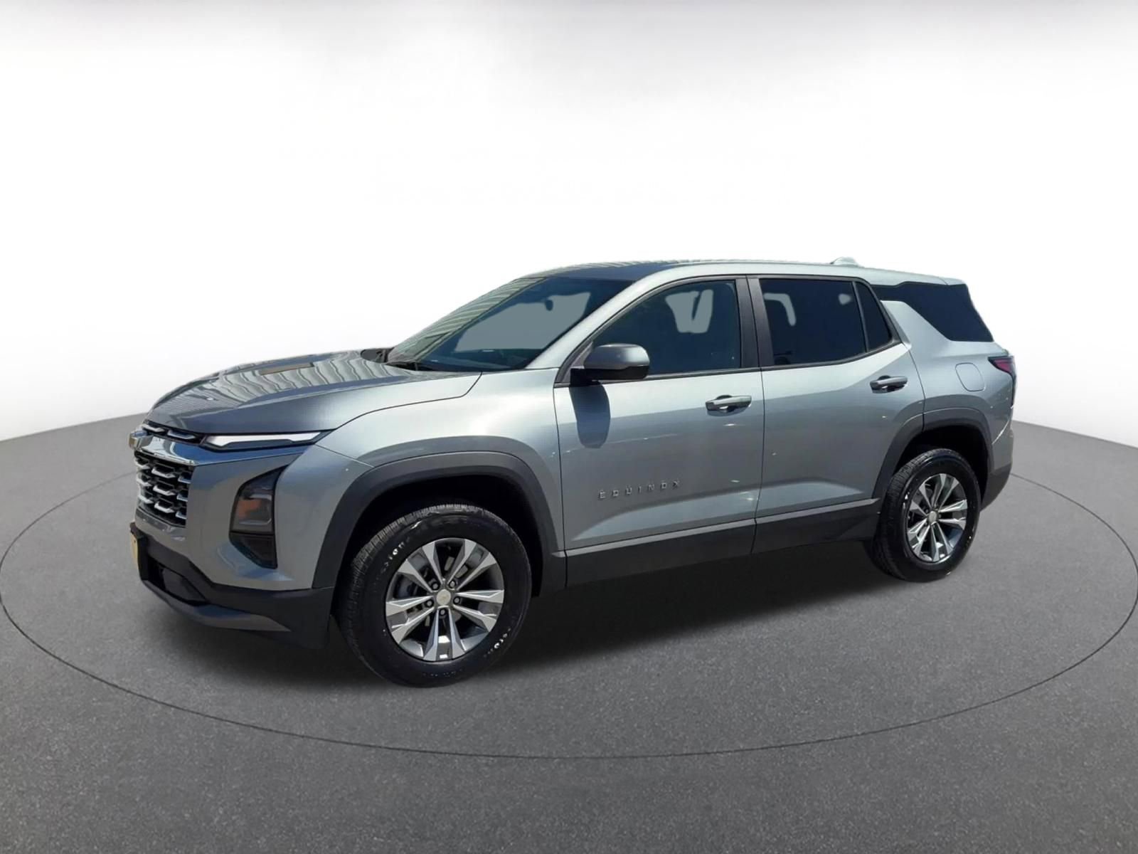 Used 2025 Chevrolet Equinox LT image 8