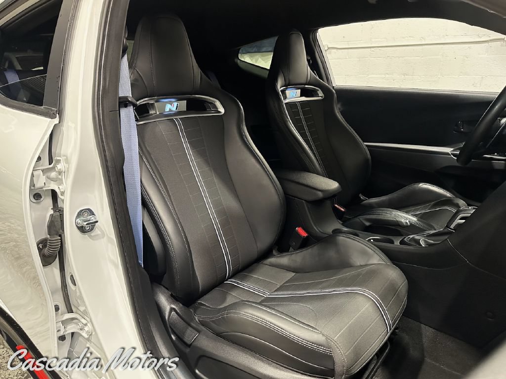 Used 2022 Hyundai Veloster N FWD image 12