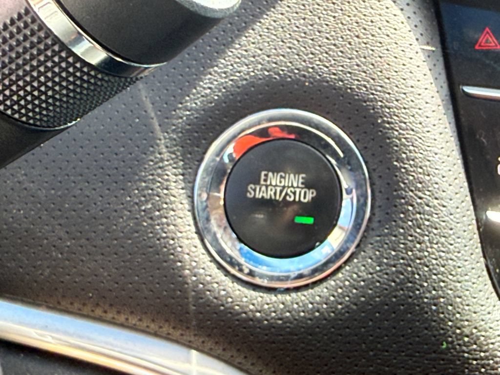 Used 2014 Cadillac XTS Luxury FWD image 30