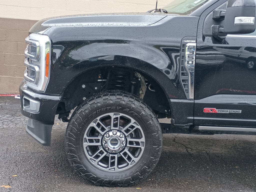 Used 2023 Ford F350 Limited w/ FX4 Off-Road Package AWD/4WD image 9