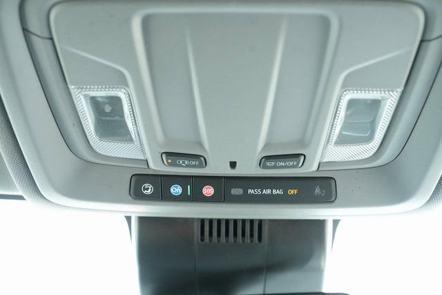 Used 2022 GMC Sierra 1500 SLT w/ X31 Off-Road Package image 31