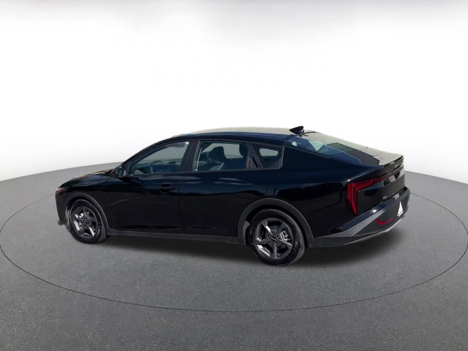 Used 2025 Kia K4 FWD image 10