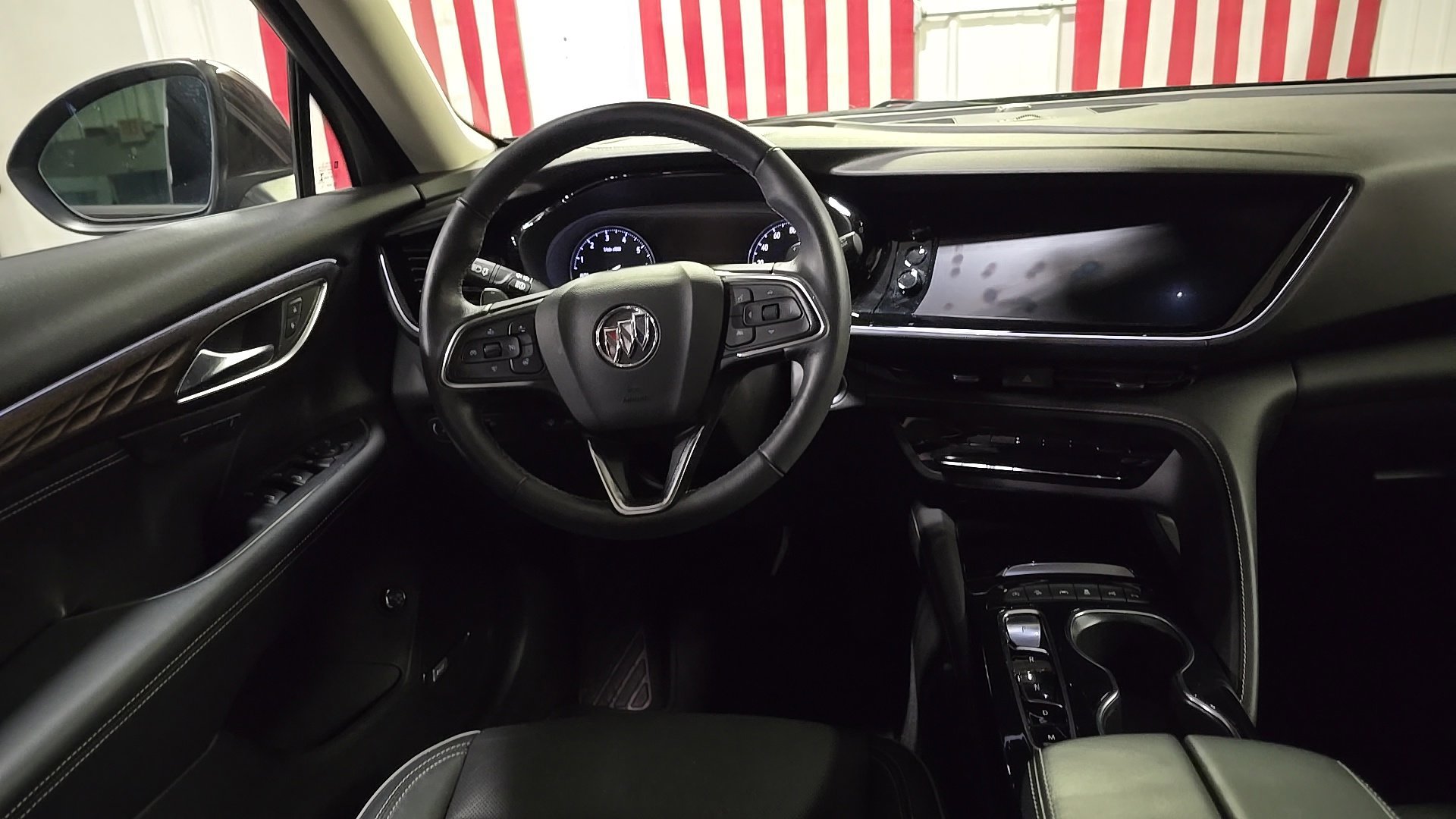 Used 2021 Buick Envision Avenir w/ Technology Package II image 17