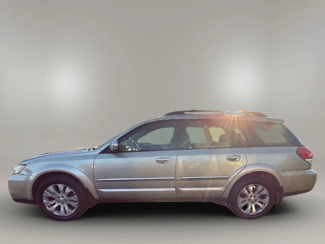 Used 2008 Subaru Outback 3.0R L.L. Bean image 2