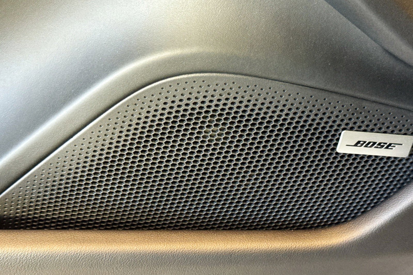 Used 2022 Porsche Taycan Turbo S image 18