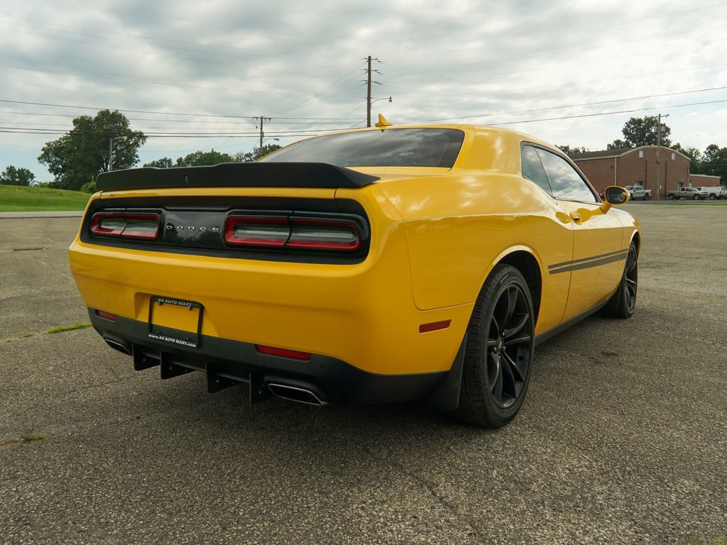Used 2018 Dodge Challenger SXT Plus RWD image 3