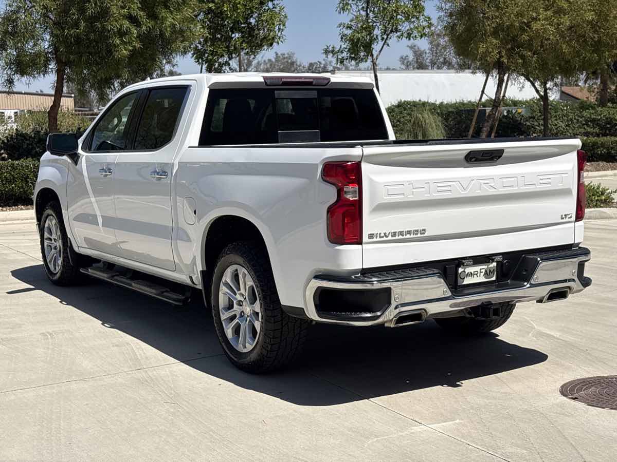 Used 2023 Chevrolet Silverado 1500 LTZ w/ LTZ Convenience Package II AWD/4WD image 5