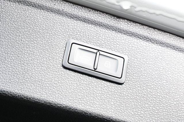 Used 2023 Audi Q5 e Premium Plus w/ Premium Plus Package image 28