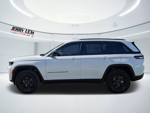 New 2026 Jeep Grand Cherokee Altitude image 6